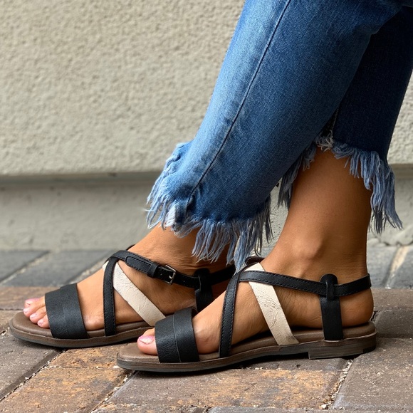 Full Grain Leather Fishermen Flatform Sandals - Picture 6 of 8